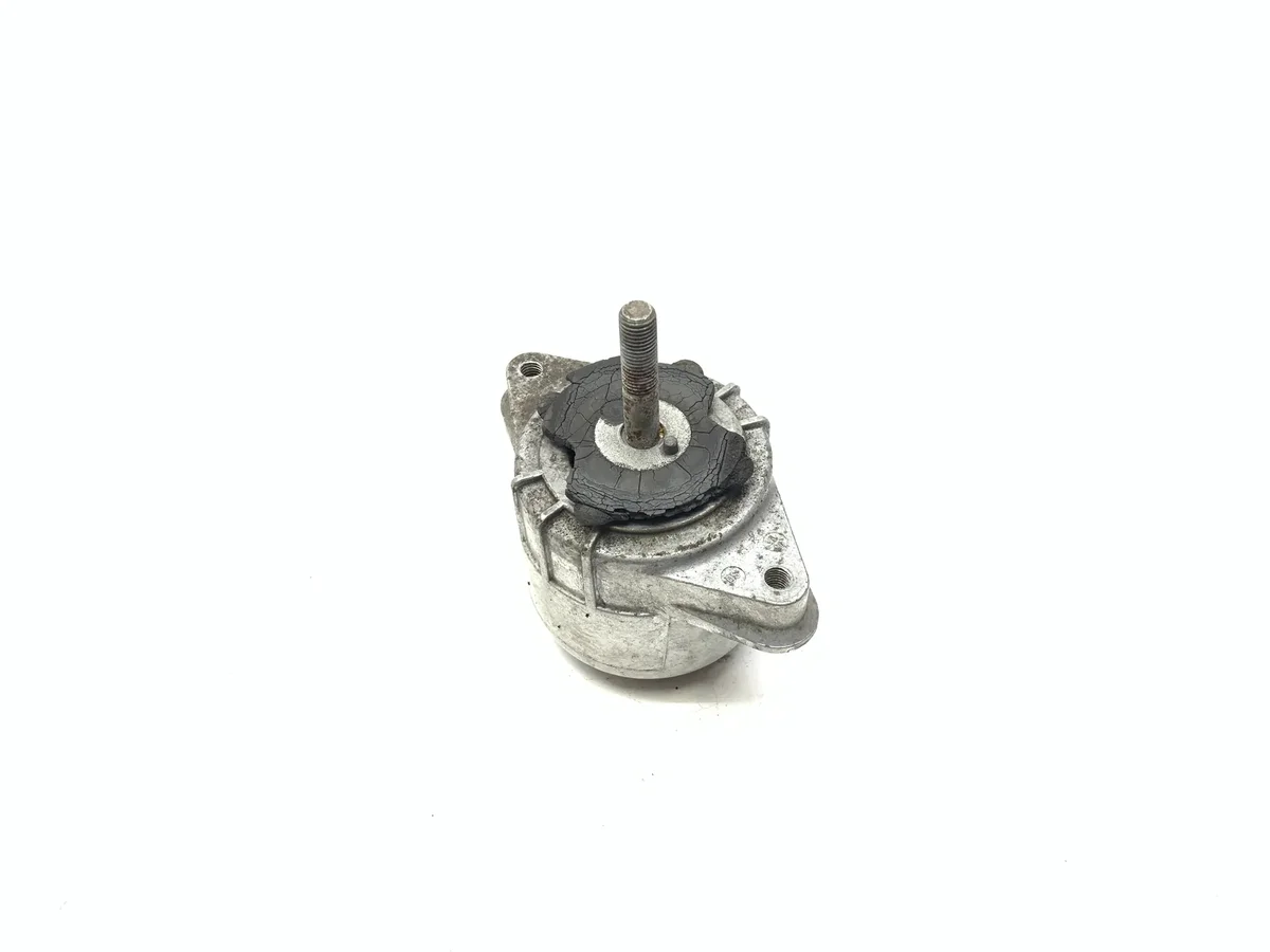 Porsche Panamera Engine Mount - Used image 5