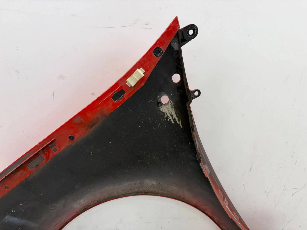 Renault Clio III Kotflügel Rechts Vorne Gebraucht image 5