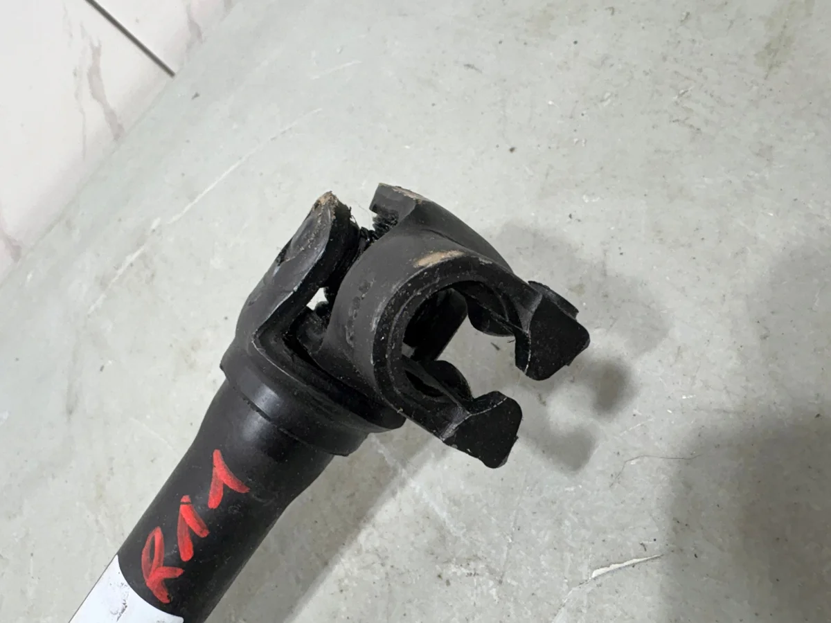 Porsche Macan Steering Column Shaft 95B419753B image 3