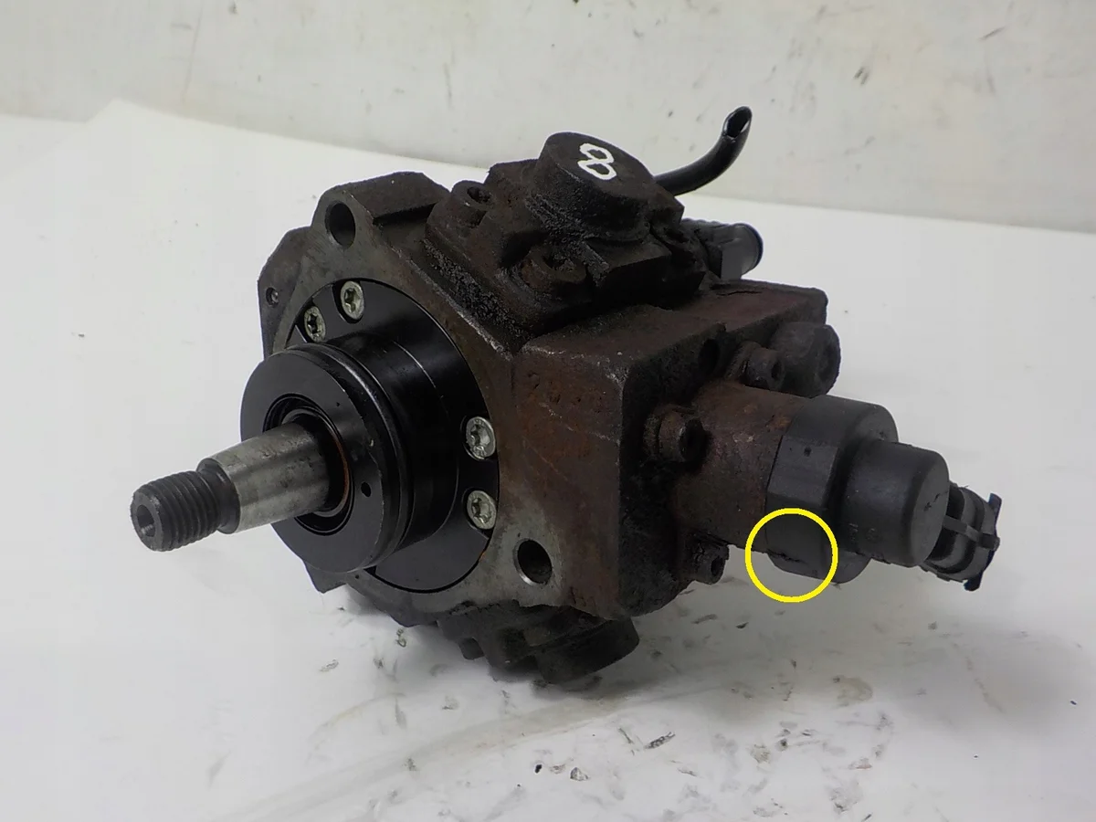 Pompa wtryskowa Renault OE 0445010196