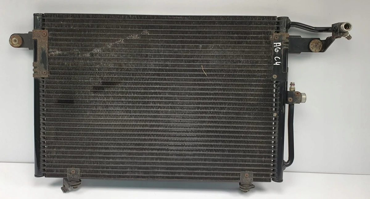 Audi 100 C4 Radiatore Climatizzatore 4A0260401A