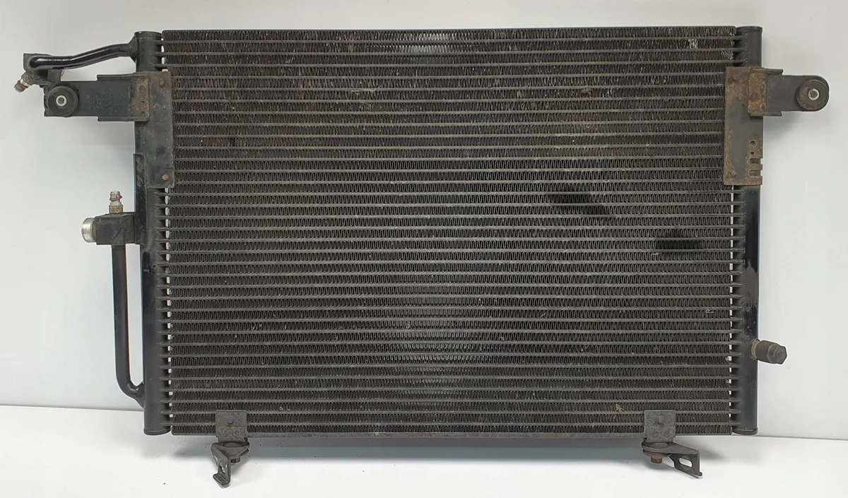 Audi 100 C4 Radiatore Climatizzatore 4A0260401A image 5