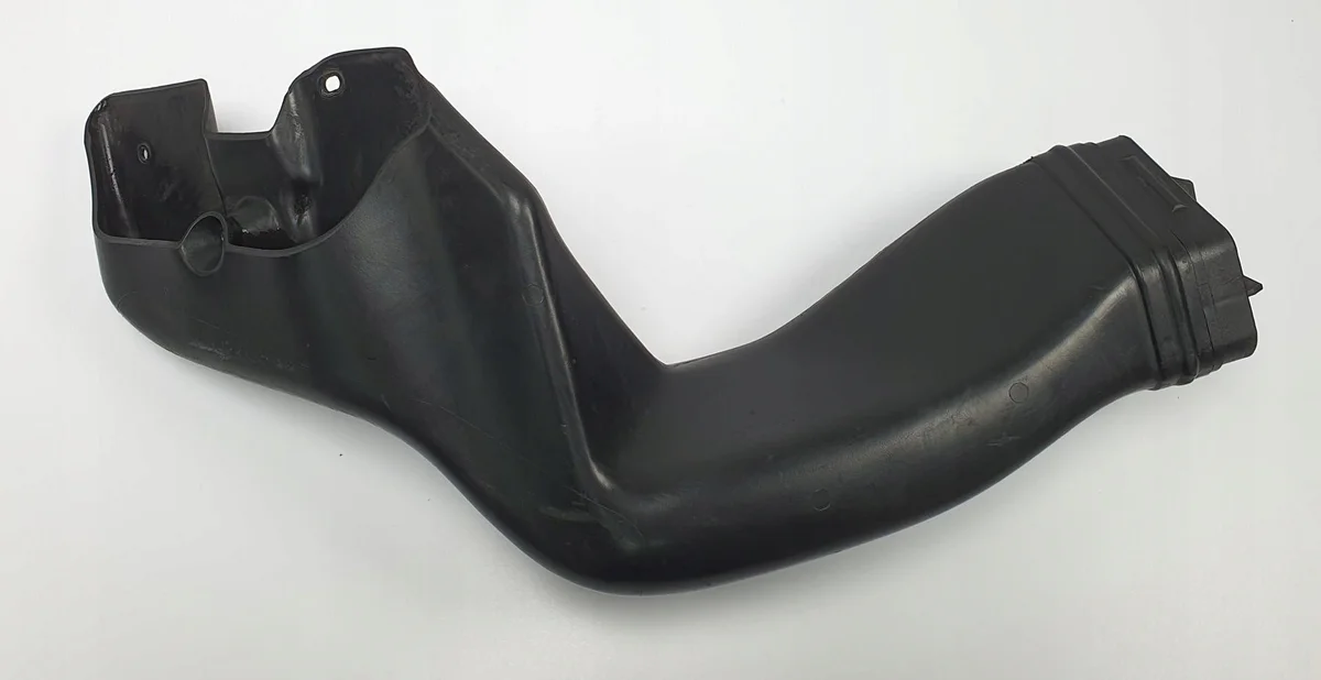 Tubo de aire Audi A6 Avant 4A0129617F