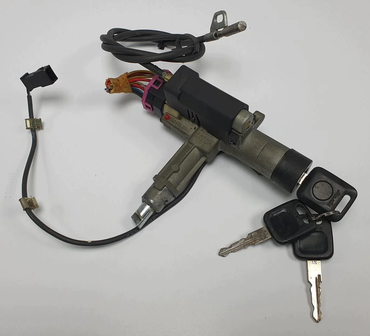 Contacteur Audi A6 C4 4A0905851G