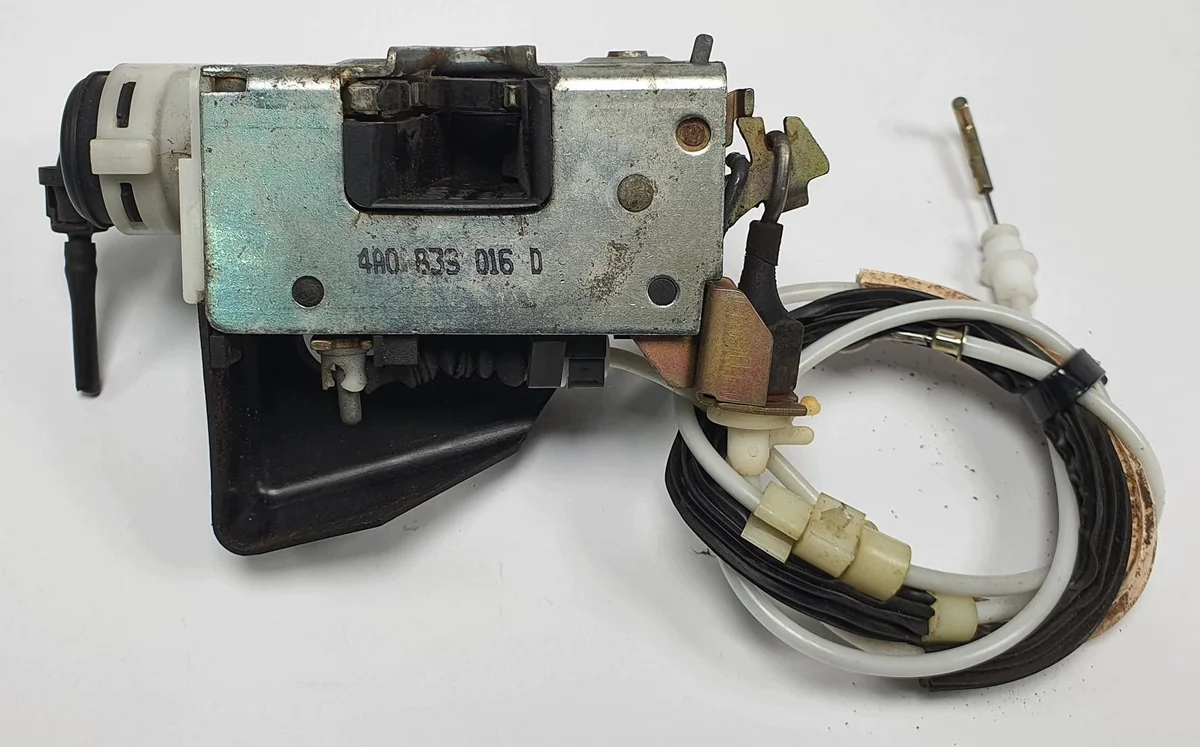 Slot voordeur rechts achter Audi A6 C4 4A0839016D