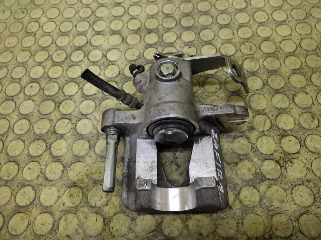 Bremssattel Rechts Hinten Opel Zafira A image 4