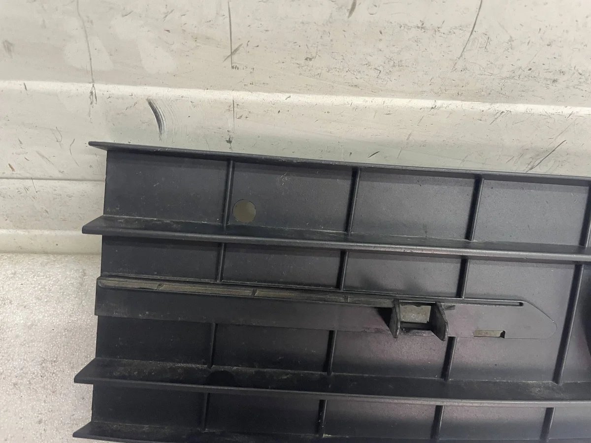 Mercedes A-Klasse W169 Gitter Stoßstange Links Vorne image 4
