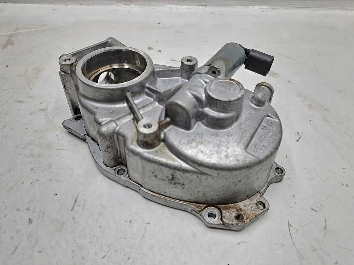 Boîtier de distribution Audi VW 2.0 TFSI 06F103530T image 6