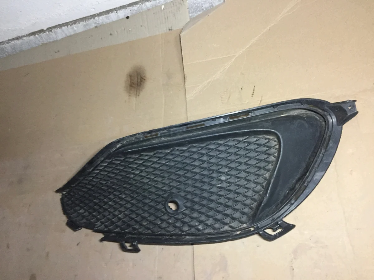 Grelha Para-choques Mercedes Classe A W176 image 4