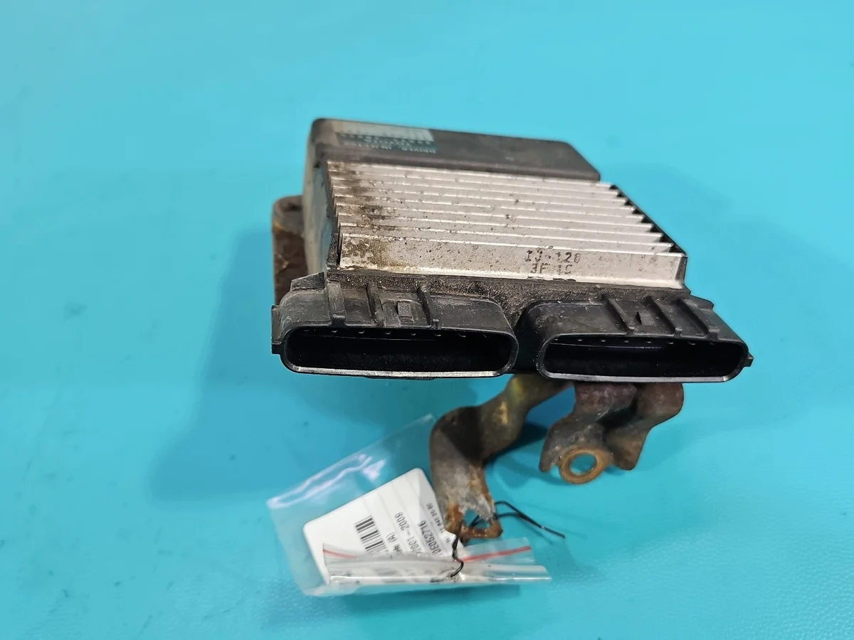 Toyota Corolla E12 ruiskutusmoduuli image 3