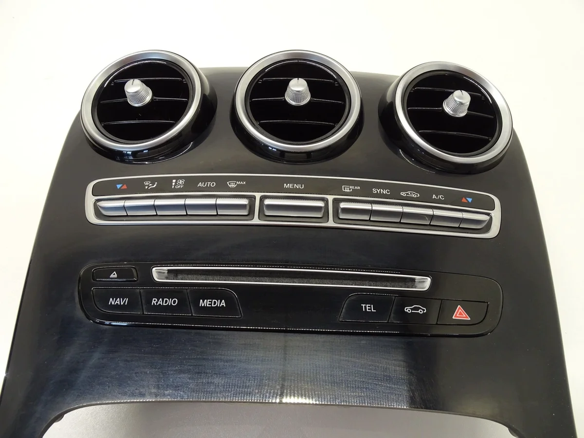 Console Mercedes W205 Tunnel Panel image 4