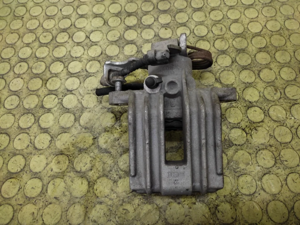 Audi A3 8L Bremssattel Links Hinten F-164783
