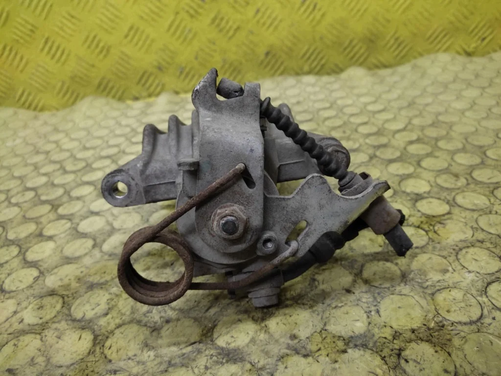 Audi A3 8L Bremssattel Links Hinten F-164783 image 3