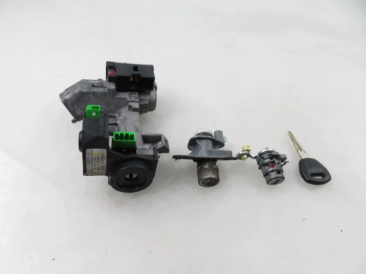 Contacteur Honda Civic VII M1152963-39730S5A