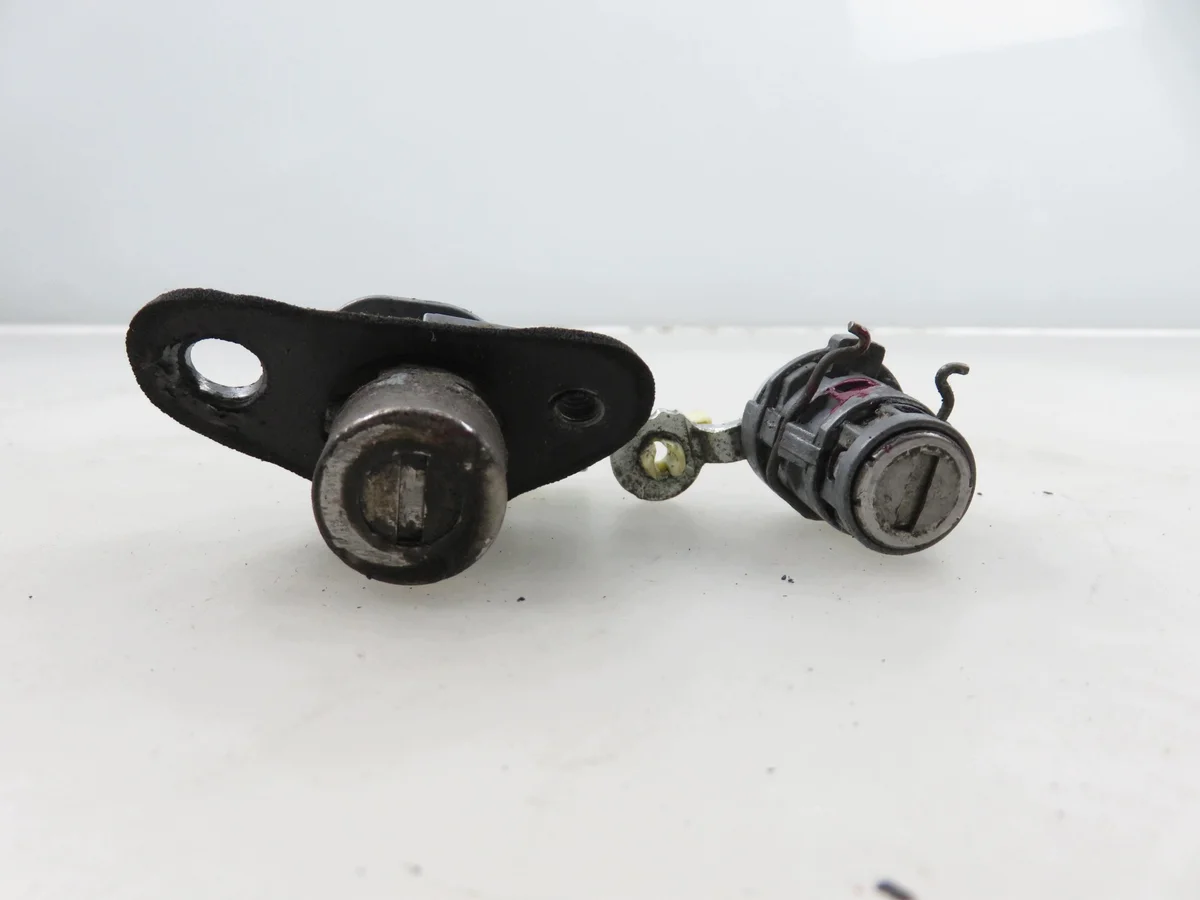 Contacteur Honda Civic VII M1152963-39730S5A image 9