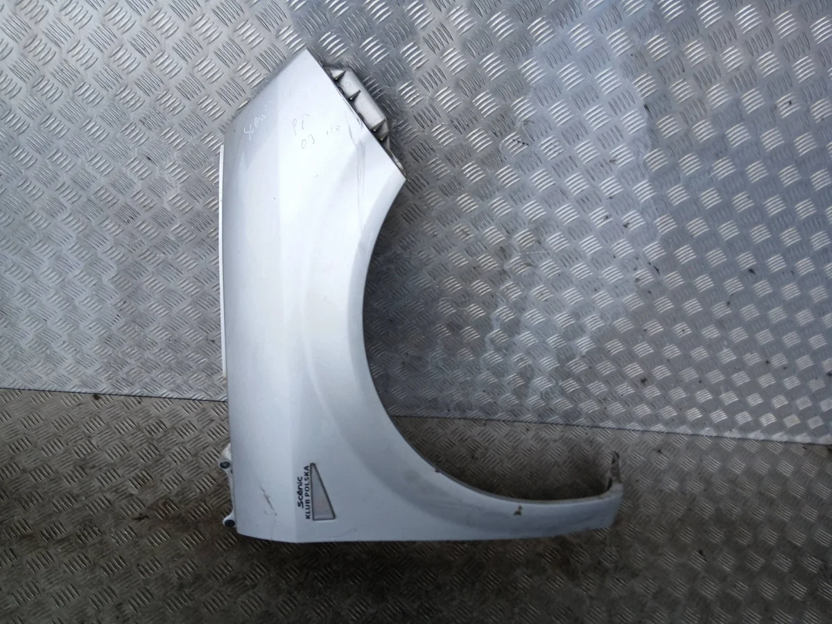 Renault Scenic II parafango anteriore sinistro usato