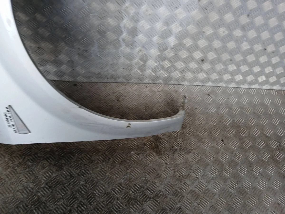 Para-choque Dianteiro Renault Scenic II Esquerdo Usado image 4