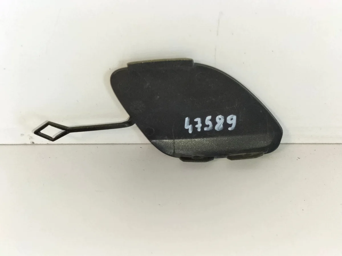 BMW i3 01 LIFT 17- Anhängerkupplungsabdeckung hinten image 4