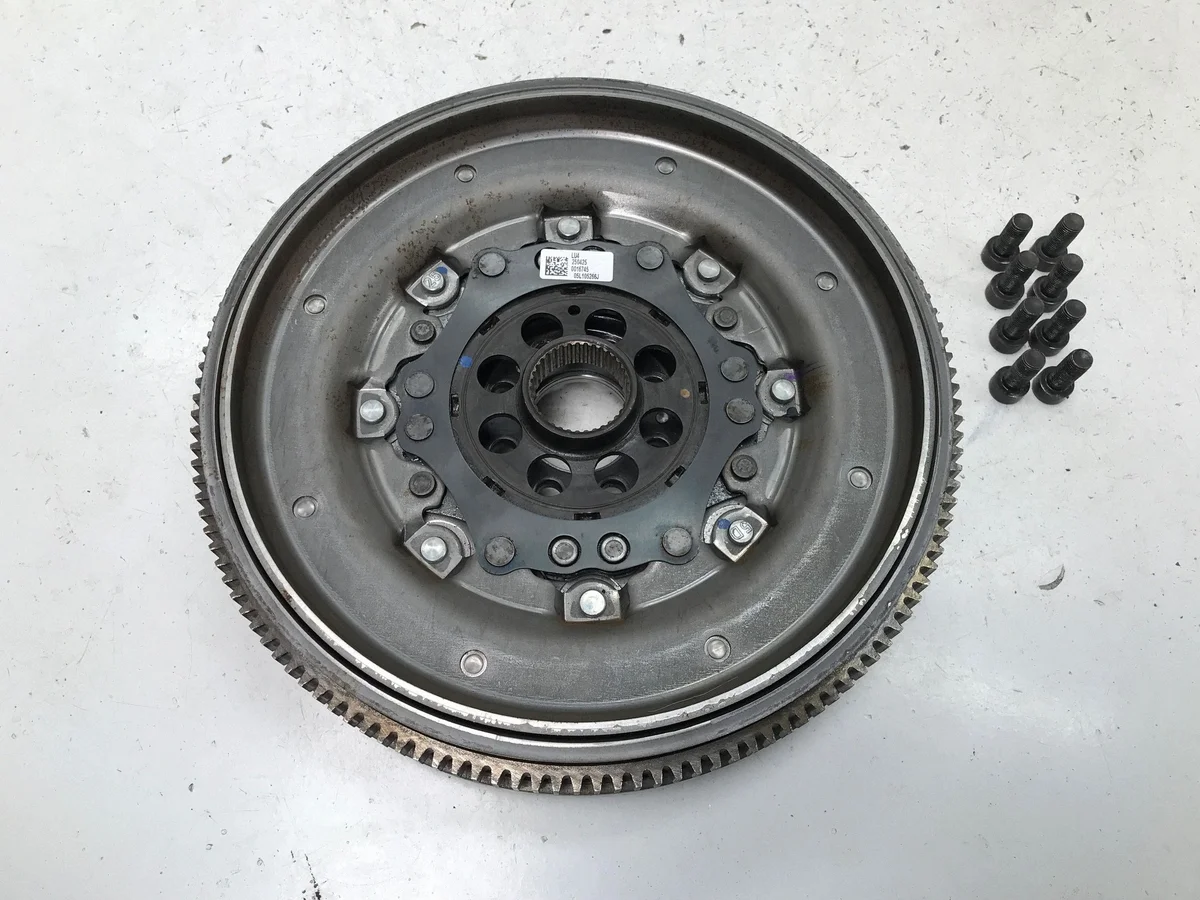 VW TIGUAN 3 2.0 TDI Volante Bimasa 05L105266J