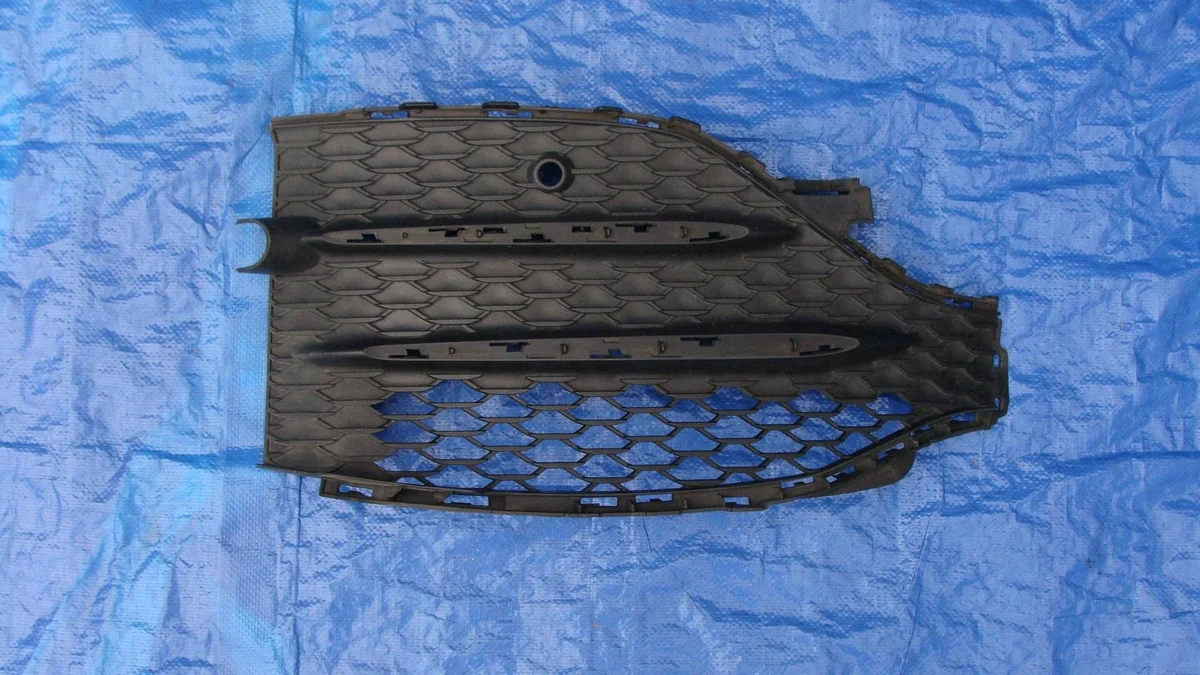 Grelha Para-choques Mercedes GLE W167 Esquerda image 3