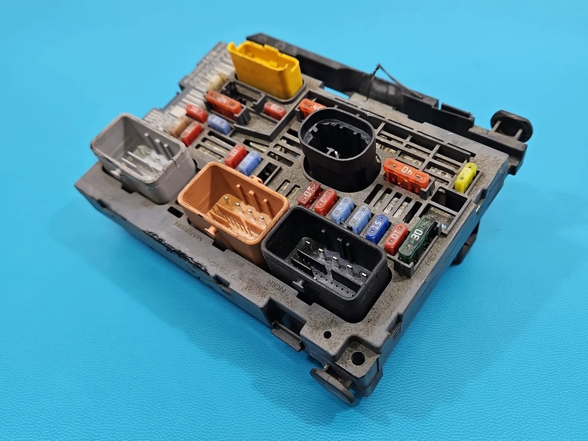 Module BSM Citroën C4 Grand Picasso 9664705880