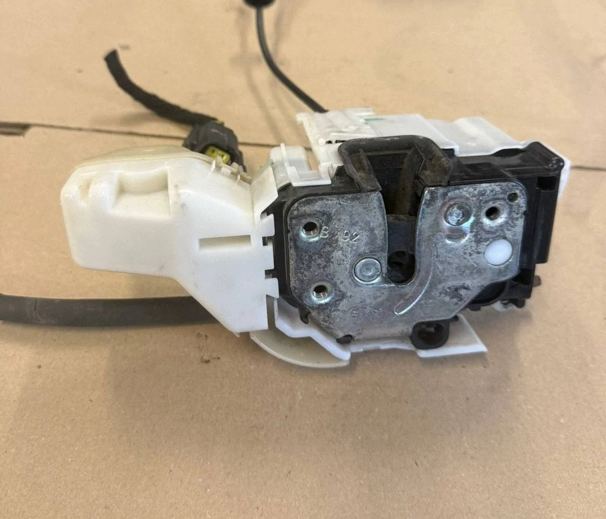 Slot voor deur links voor Alfa Romeo 159