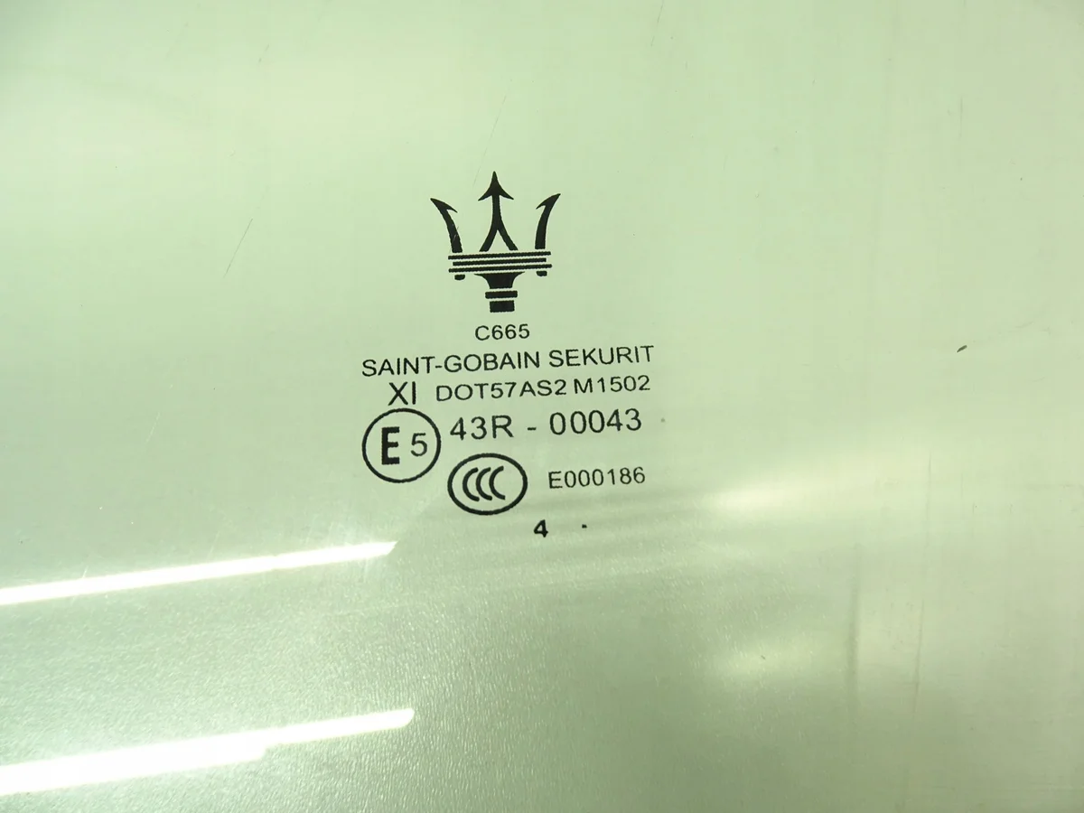 SCHEIBE TÜR LINKS VORNE MASERATI GHIBLI III image 7