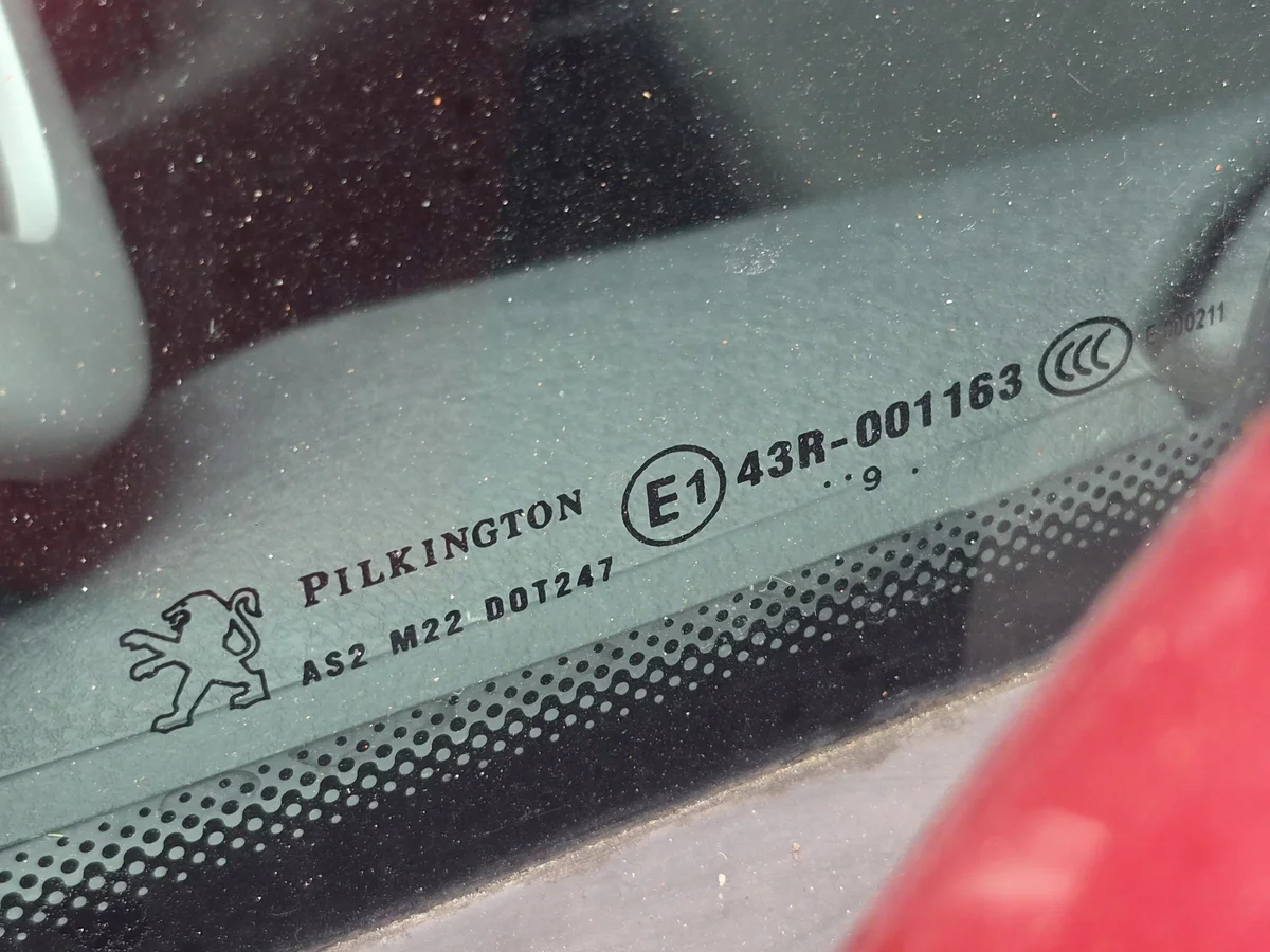 Peugeot 207 Dreiecksfenster vorne links image 3