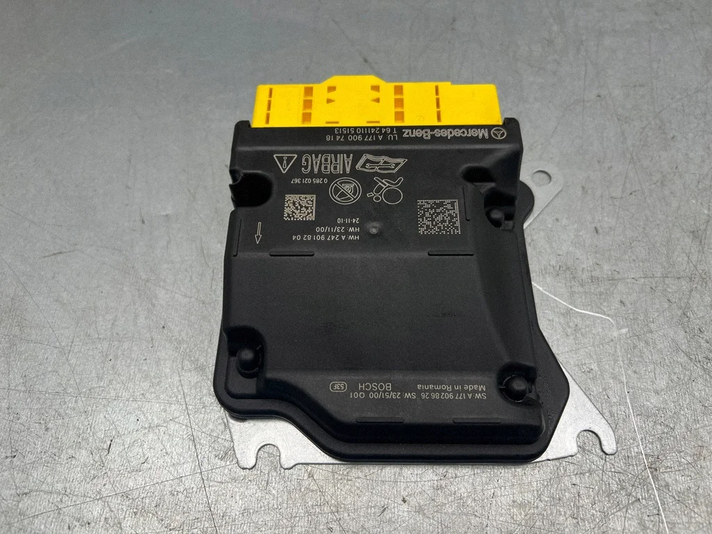 Mercedes Airbag Control Module A1779007418 image 3