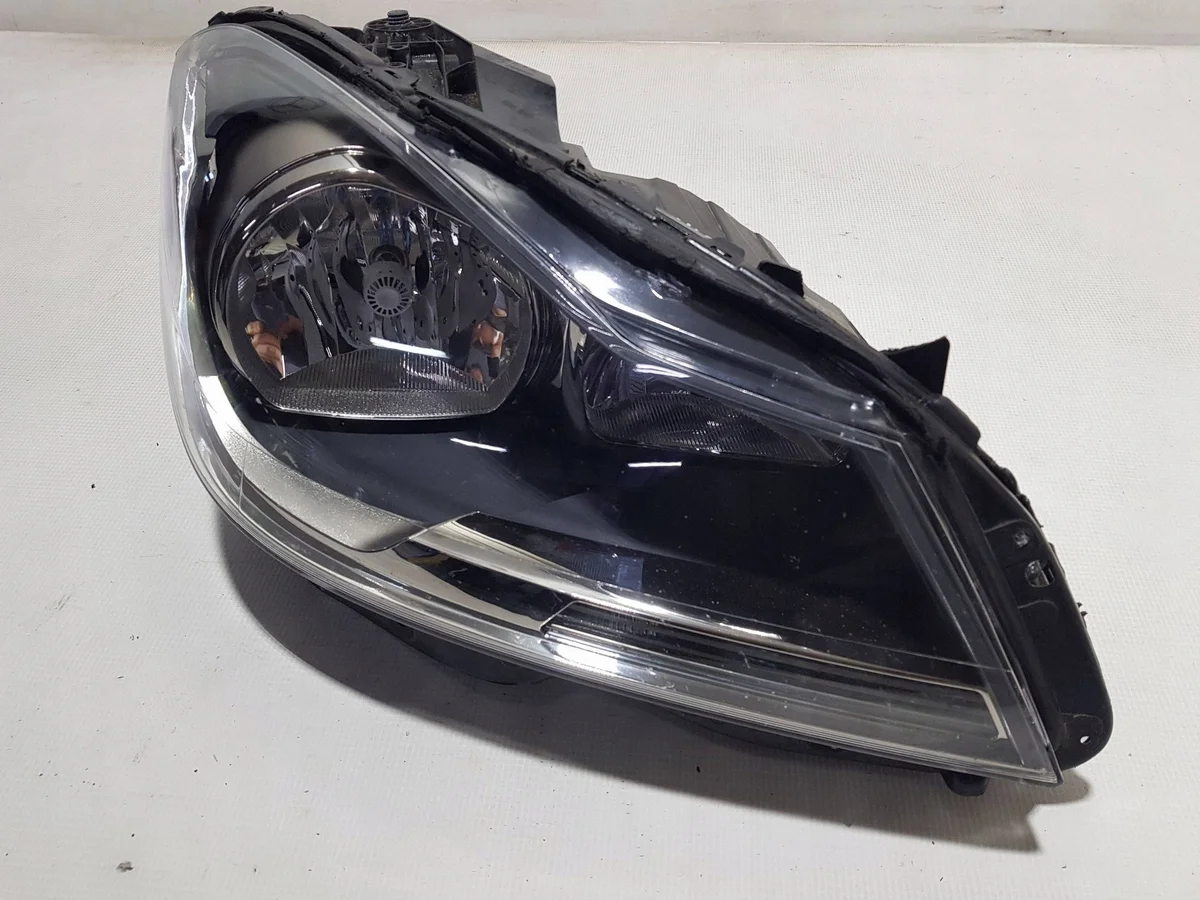 Phare Avant Droit Mercedes C W204 LIFT 2048209659