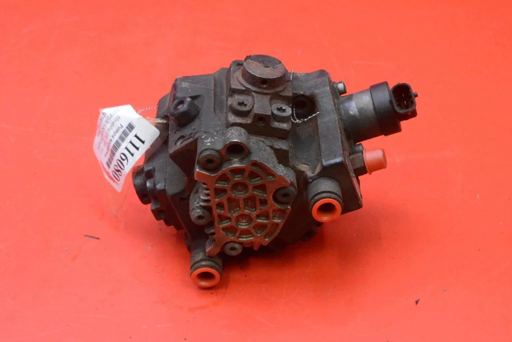 Bomba Inyectoras Hyundai i30 1.6 CRDI Usada image 3