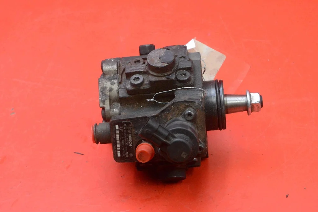 Bomba Inyectoras Hyundai i30 1.6 CRDI Usada image 4