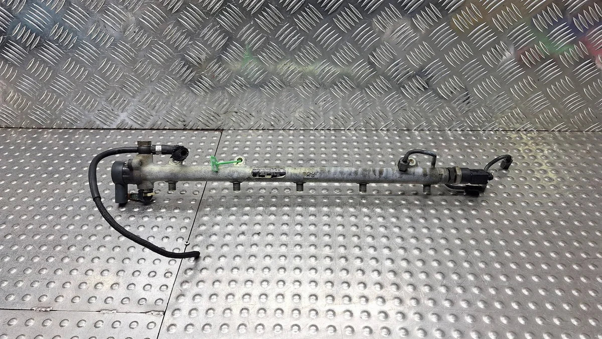 Einspritzleiste Mercedes 2.7 CDI A6120700095