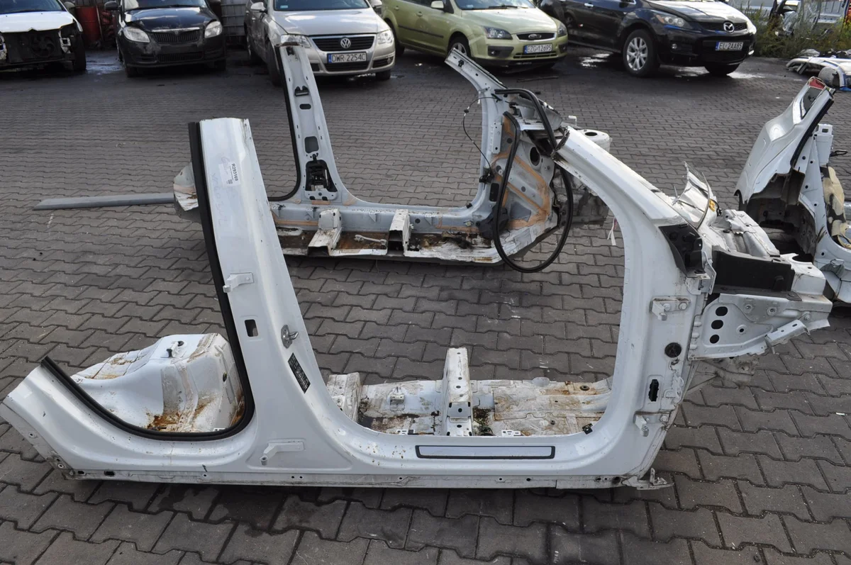 Volvo XC40 Säule A B C Schwelle Rechts DFAGFSNBFGH