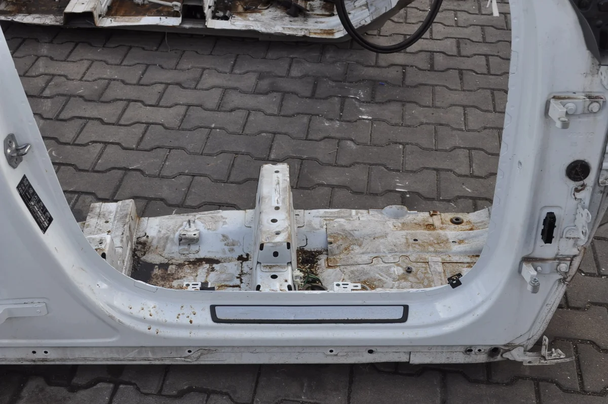 Volvo XC40 Säule A B C Schwelle Rechts DFAGFSNBFGH image 3