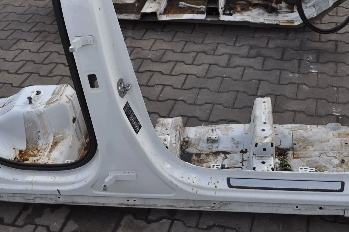 Volvo XC40 Säule A B C Schwelle Rechts DFAGFSNBFGH image 5