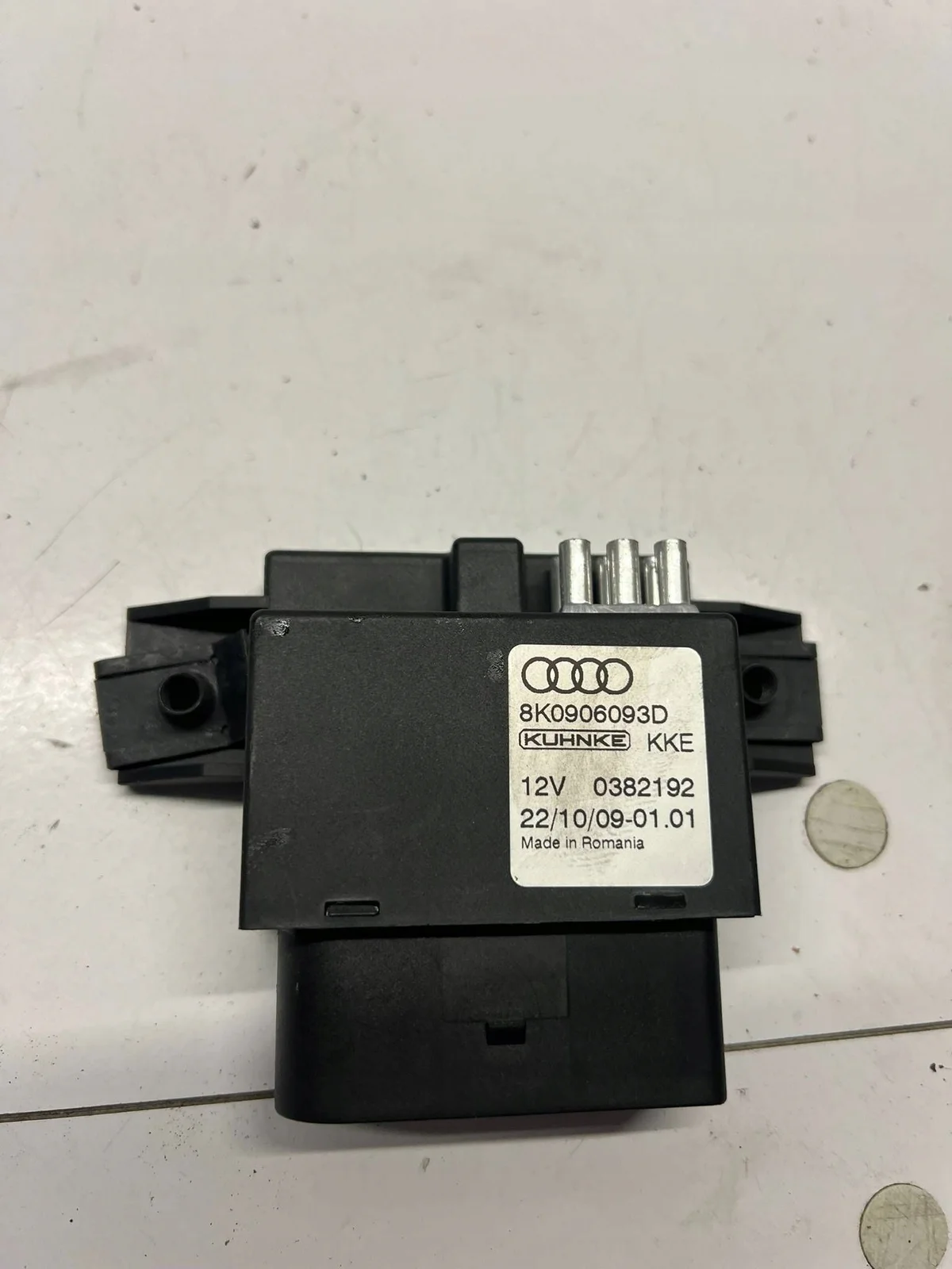 Brandstofpompregelaar Audi A4 B8 A5 Q5 8K0906093D