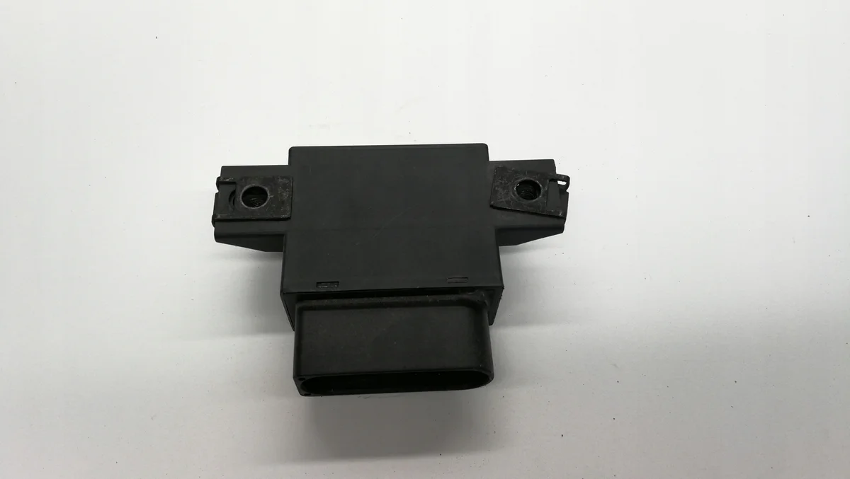 Audi A4 B8 A5 Q5 8K0906093D - Contrôleur Pompe image 3