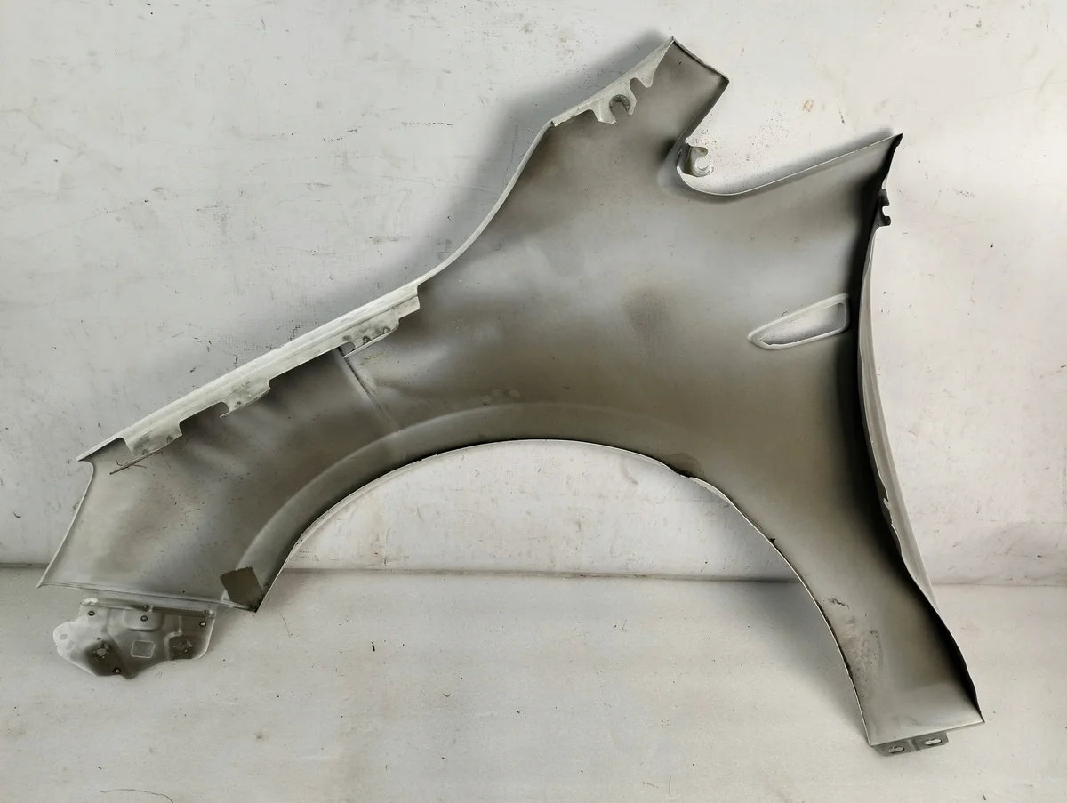 Voorste rechter spatbord Opel Astra J image 4