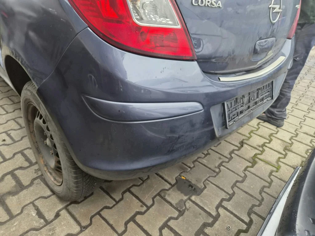 Parachoques Trasero Opel Corsa D 2006-2011 image 3
