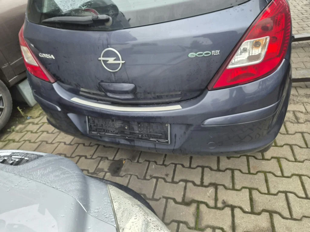 Parachoques Trasero Opel Corsa D 2006-2011 image 5
