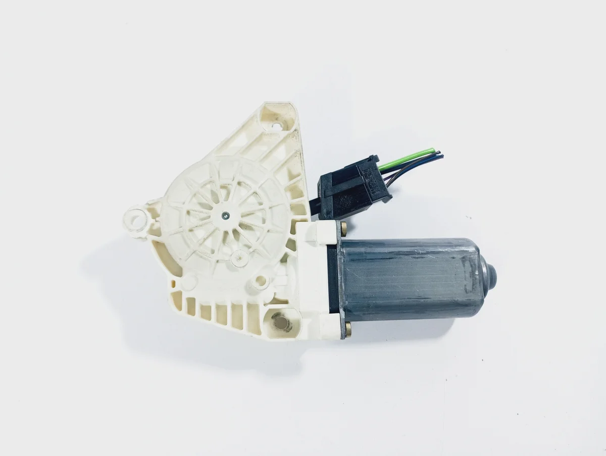 Used Wiper Motor Front Left OE A1698201742