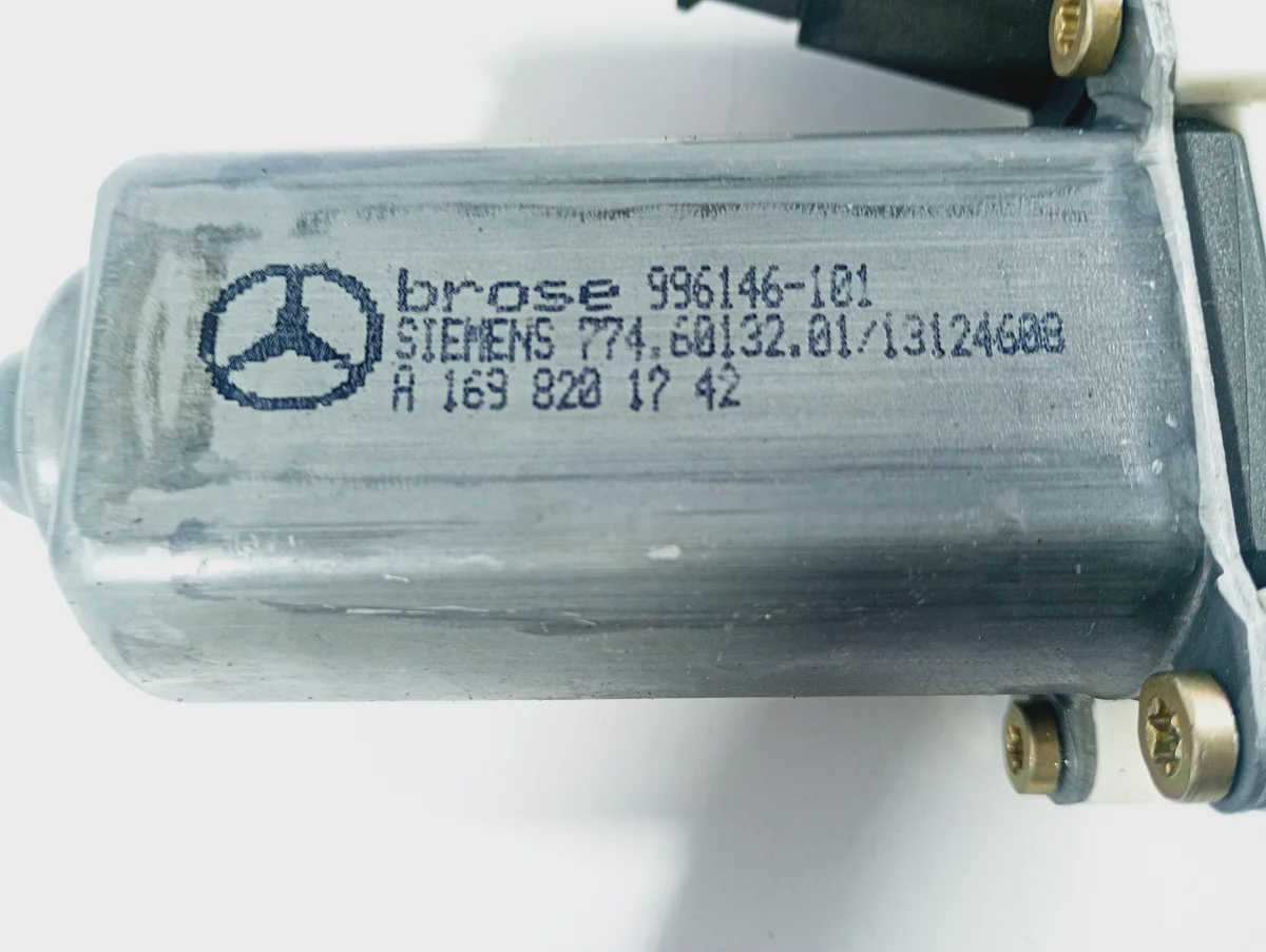 Wischer-Motor Links Vorne OE A1698201742 image 5