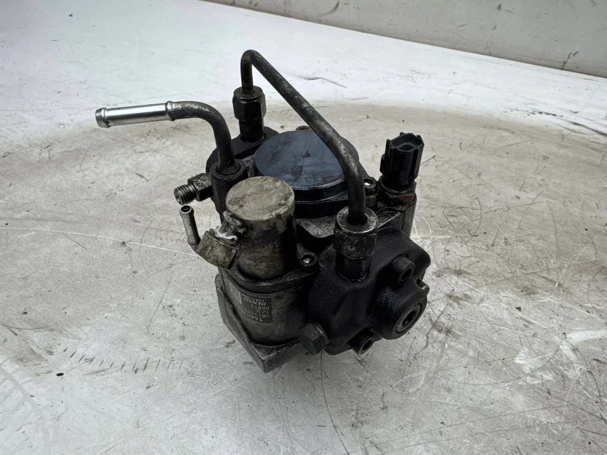 Pompa alta pressione Mitsubishi 1460A096 Usata image 6