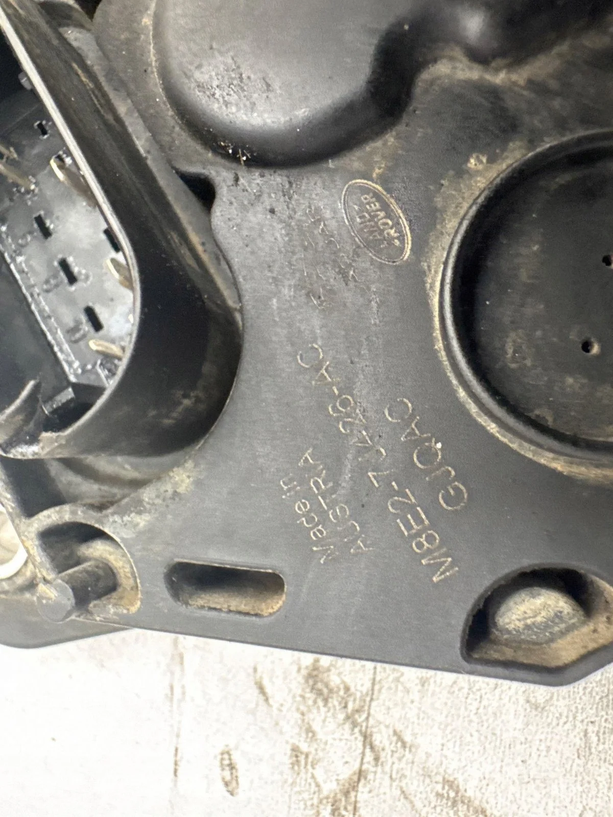 LAND ROVER DEFENDER 3.0D 2023 M8E2-7J426-AC image 6