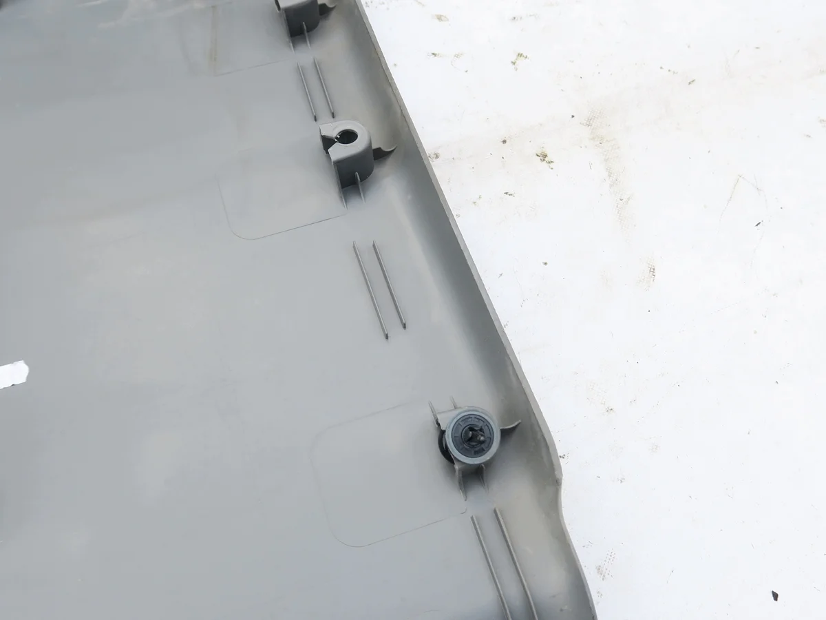 Panel lateral gris VW T5 T5FL T5.1 03-15 image 10