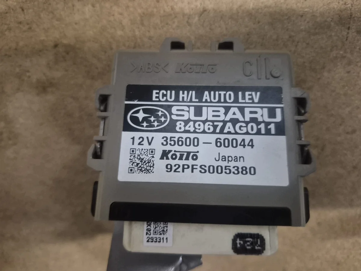 Subaru Legacy 84967AG011 - Module Phare image 3