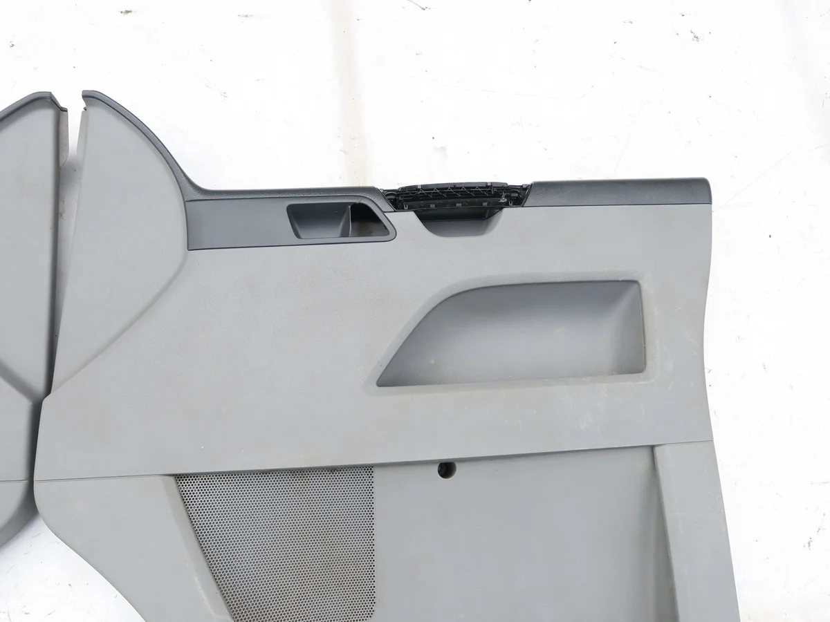 Graue Türverkleidungen vorne VW T5 03-15 image 3
