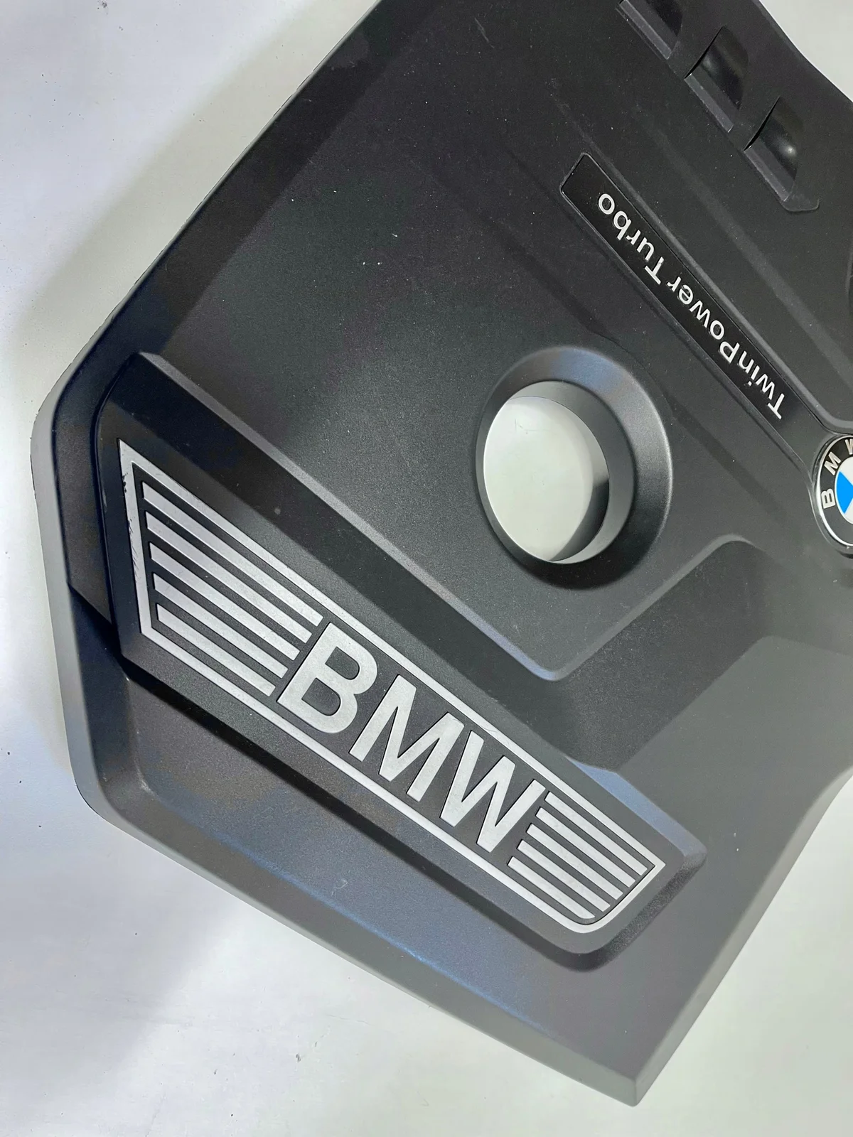 Cubierta Superior Motor BMW G30 G31 8657035 image 3