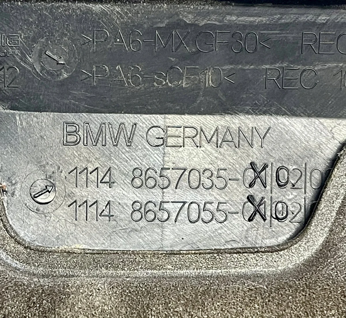 Cubierta Superior Motor BMW G30 G31 8657035 image 7